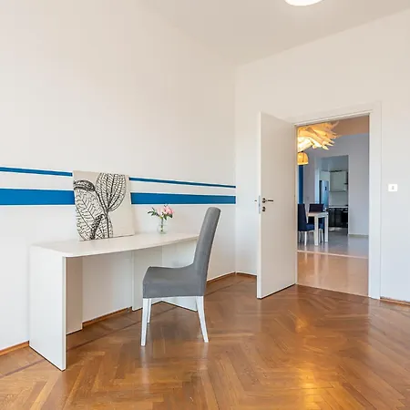 Metro Rivoli - High-end Vista Alpi - Grandmaison 아파트