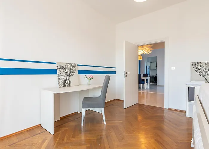 Metro Rivoli - High-end Vista Alpi - Grandmaison Apartmán